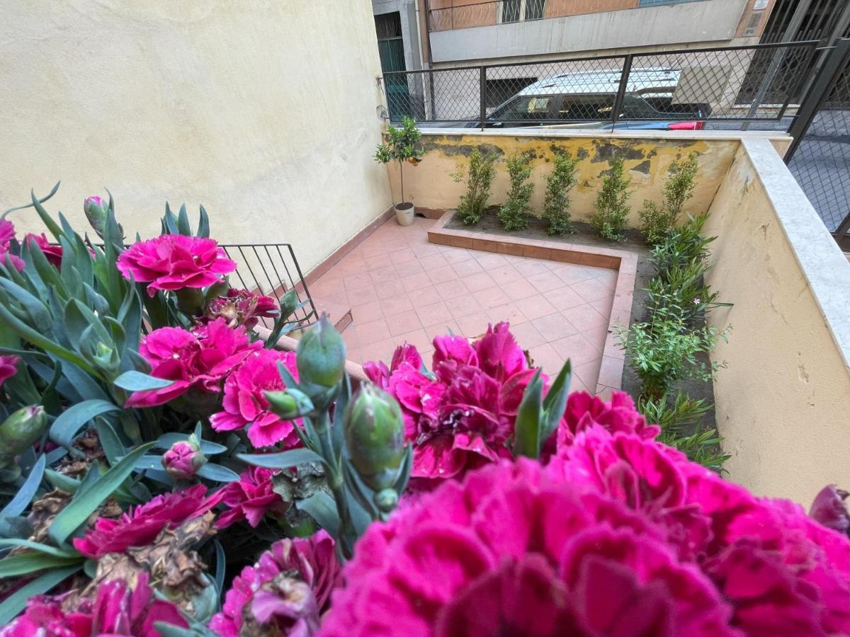 Dr House Apartment Catania Luaran gambar