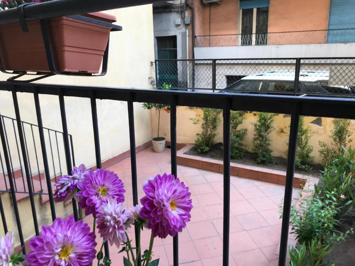 Dr House Apartment Catania Luaran gambar