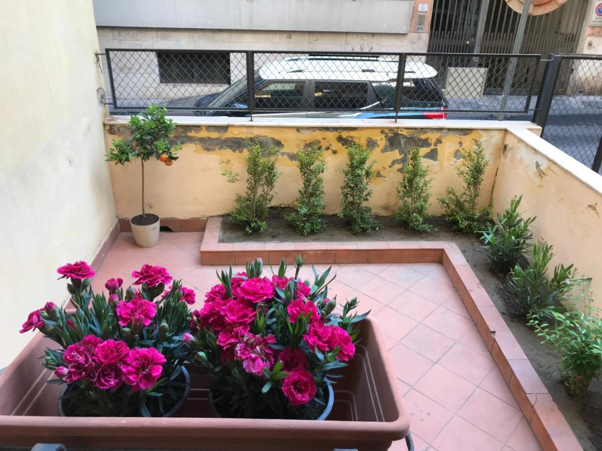 Dr House Apartment Catania Luaran gambar